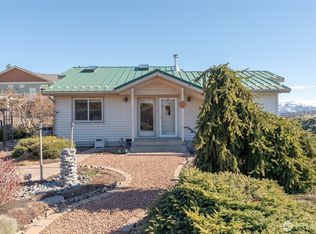 122 Riviera Dr, Chelan, WA 98816