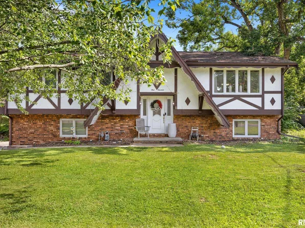 114 Julian Ave, East Peoria, IL 61611