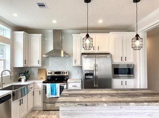 4995 Coopers Hawk Pl, Zephyrhills, FL 33541