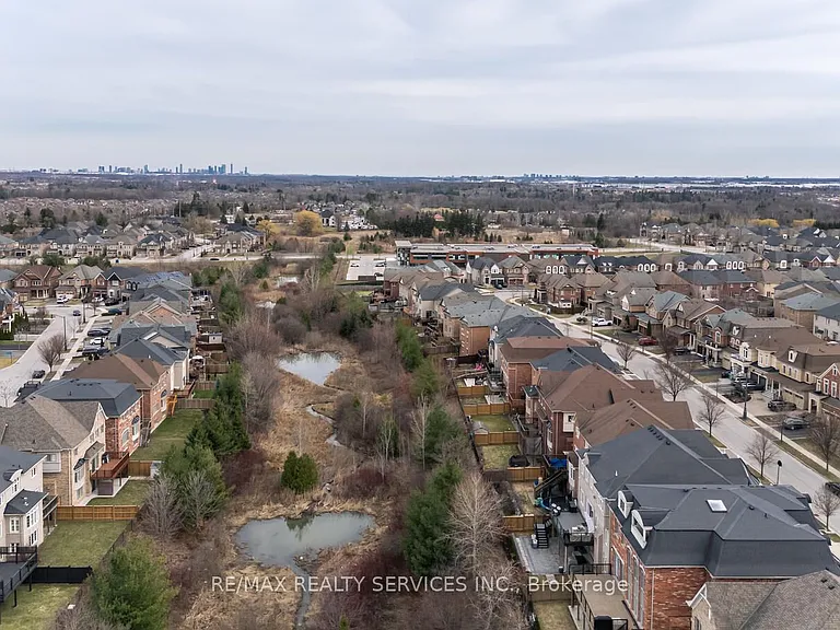 9 Interlacken Dr — Photo 5