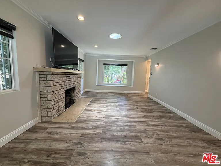 4747 Cartwright Ave — Photo 19