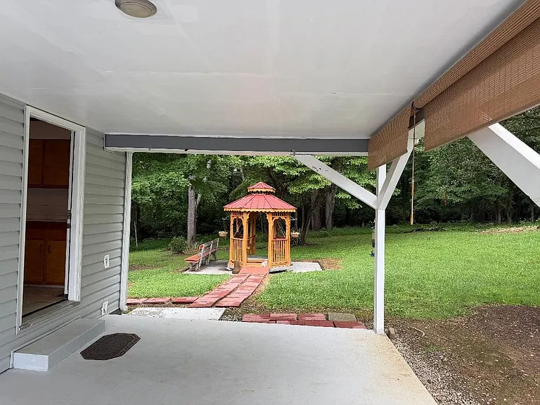 304 Reservoir St — Photo 6