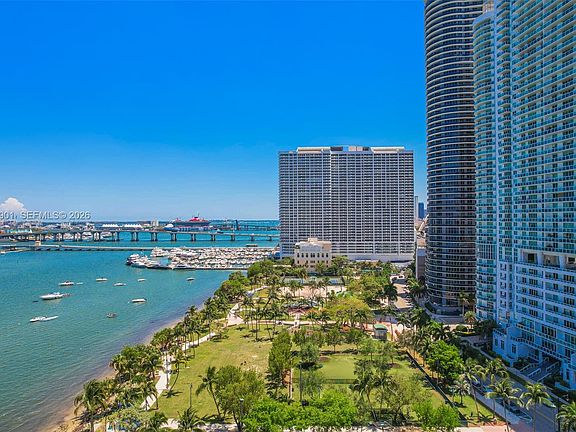 5th image of 2000 N Bayshore Dr APT 621