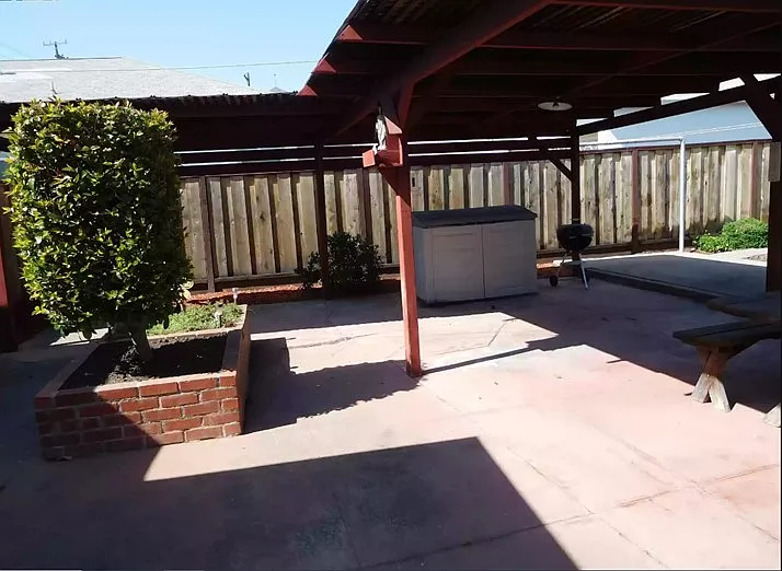 1774 Bancroft Ave — Photo 8