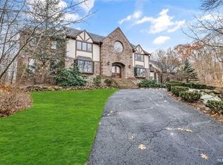 63 Tintle Rd, Kinnelon, NJ 07405