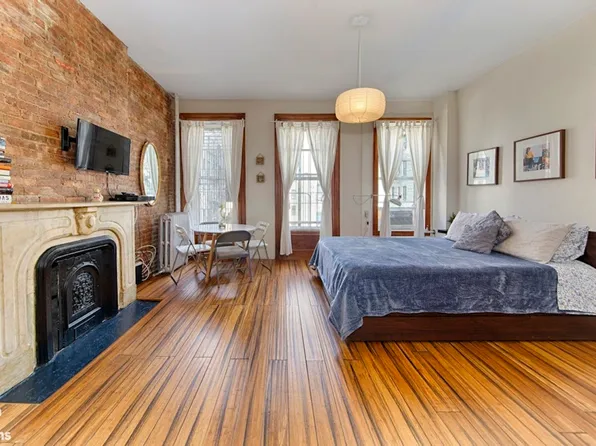 323 East 116th Street image 1 of 4