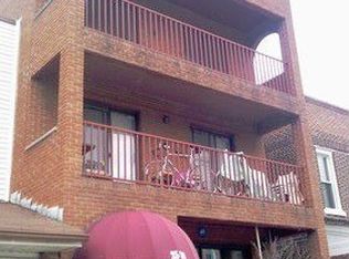 2570 38th St, Astoria, NY 11103