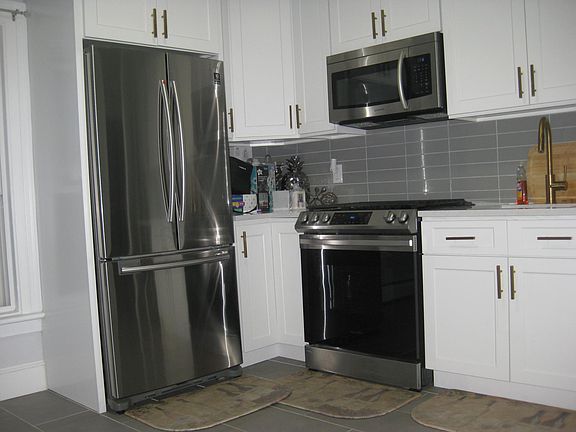 3rd image of 60 N 8th Ave #3