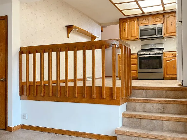 2103 Morrie Dr — Photo 13