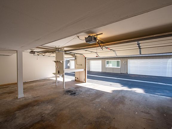 4th image of 345 University Dr APT M1