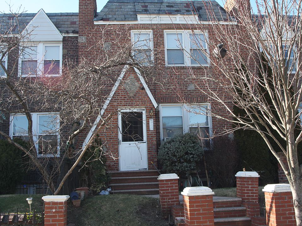 1st image of 12012 143rd St