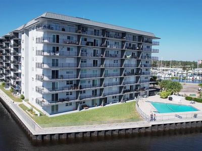 101 N Riverside Dr APT 204, New Smyrna Beach, FL, 32168