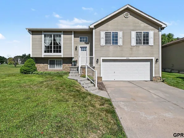 14816 Nebraska Ave, Omaha, NE 68116
