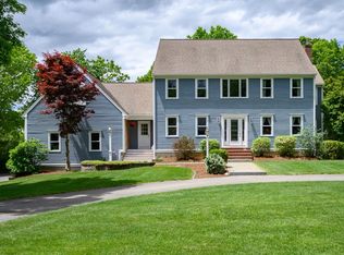 43 Kennie Ln, Pembroke, MA 02359