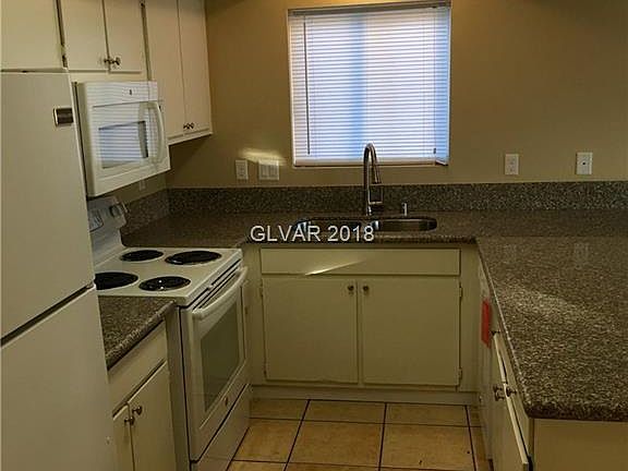 4th image of 6228 Yerba Ln APT B