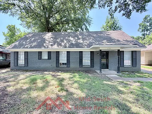 1733 Gowan Dr Photo 1