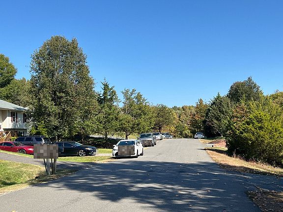 5th image of 11808 Clarence Dr
