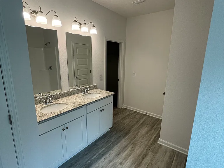 415 Arrowwood Blvd — Photo 20