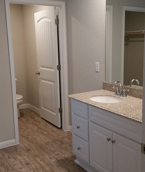 2nd image of 10115 Relic Oak