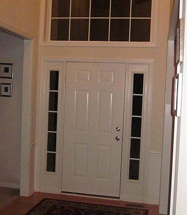 3rd image of 2203 Crockett Cir