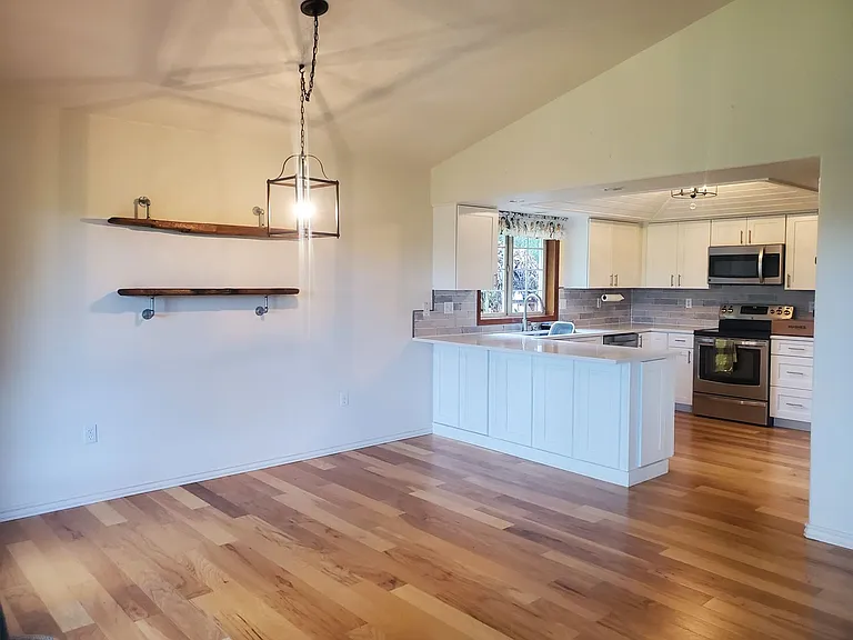 247 SE Weston Rd — Photo 10
