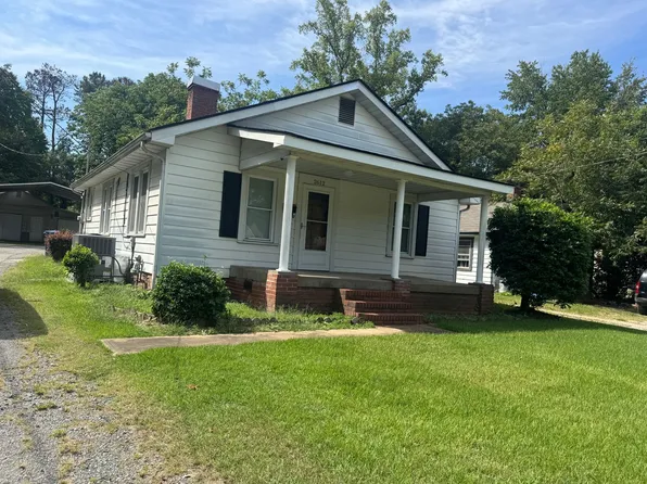 2612 Rochelle St, Durham, NC 27703