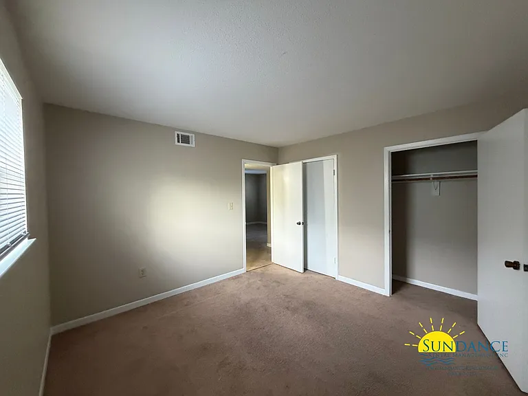 709 Green St #B — Photo 5