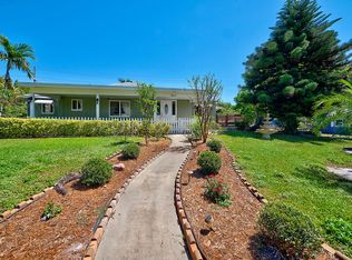 830 S Ridge St, Lake Worth, FL 33460