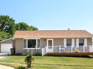 161 Red Wing Rd SW, Cedar Rapids, IA 52404