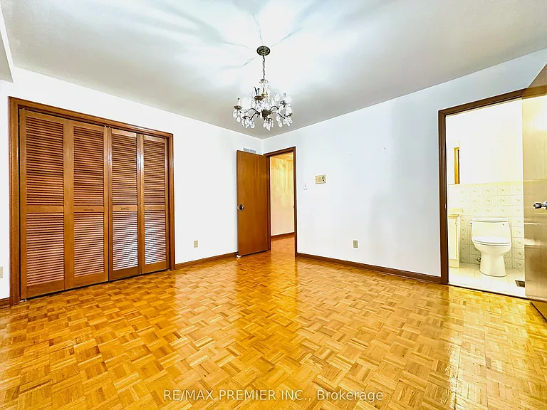 56 Fairchild Ave #MAIN — Photo 31