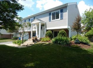 259 E Country Dr, Bartlett, IL
