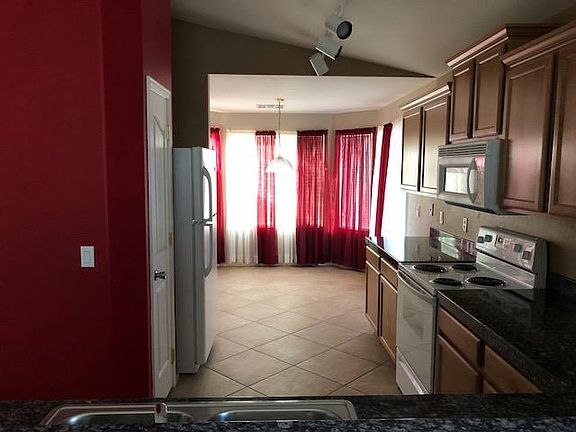 4th image of 45790 W Dirk St