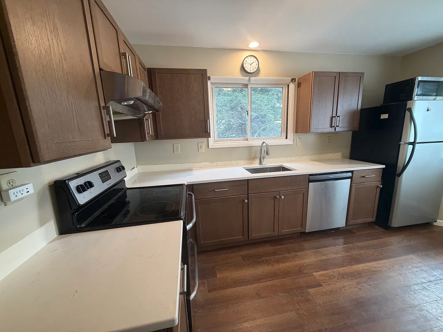 2 bed, 1455 sqft, $1,800 — Photo 4