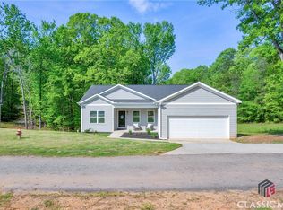 455 Candlestick Dr, Hull, GA 30646