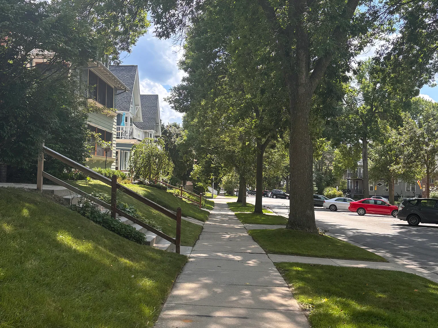 3 bed, 2312 sqft, $525 — Photo 3