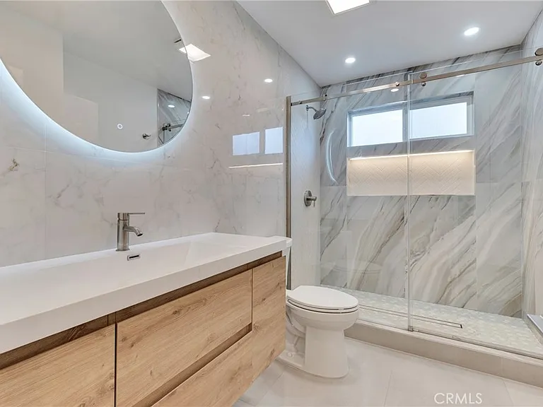7841 W 83rd St — Photo 33