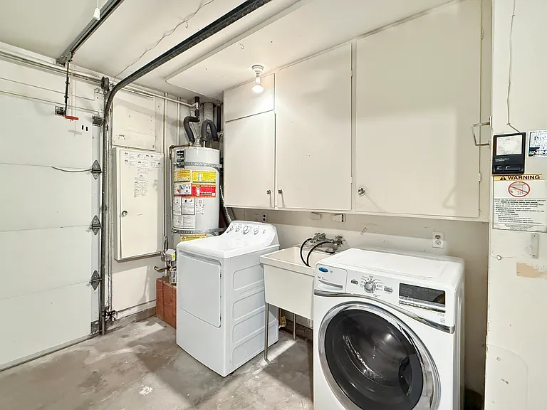 Garage with Laundry