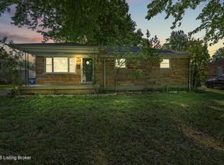9705 Titan Dr, Louisville, KY 40229