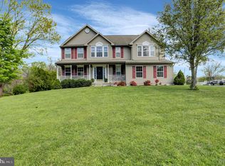 791 Crestwood Dr, Chambersburg, PA 17202