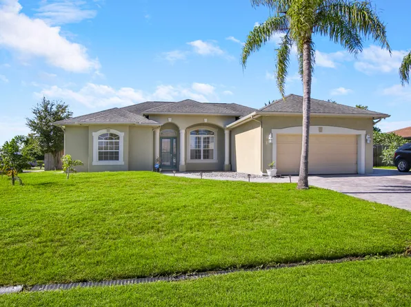 1402 SW Abingdon Avenue, Port St Lucie, FL 34953