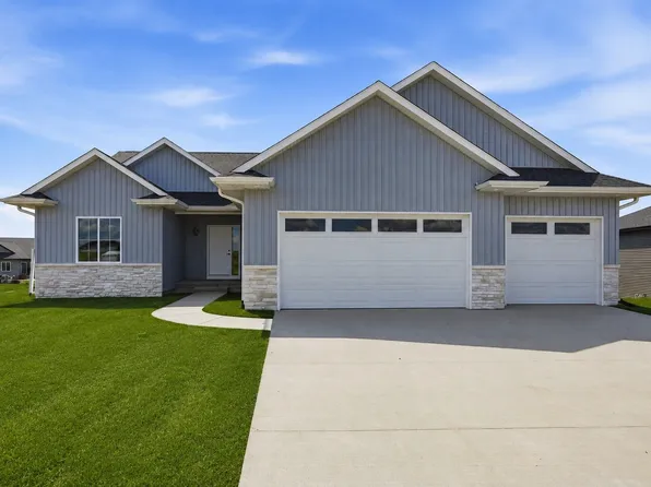 4118 Gemstone Rd, Marion, IA 52302