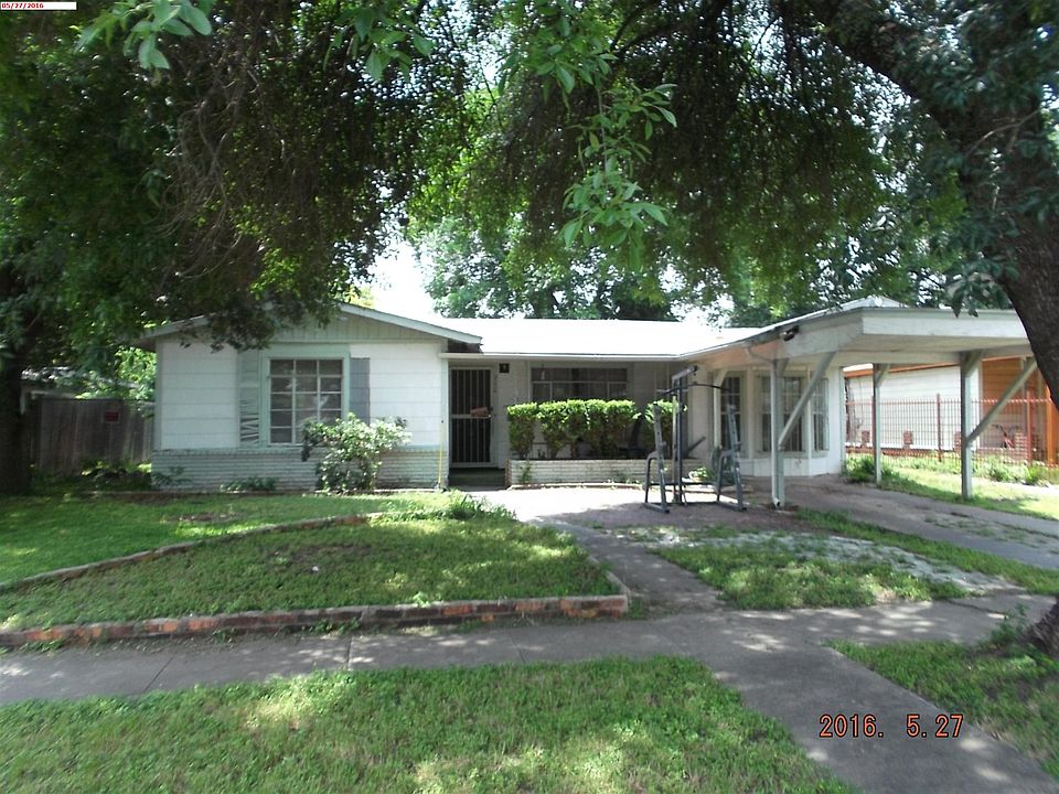 1st image of 250 Marchmont Ln