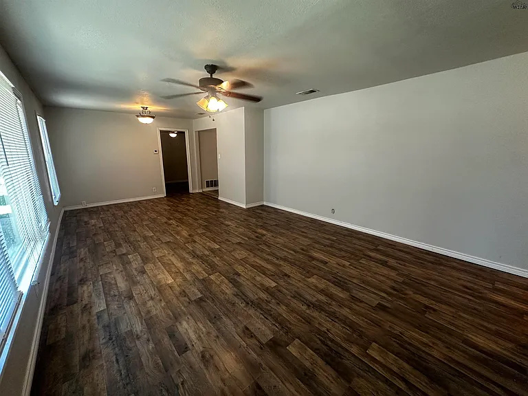 4719 Hollandale Ave — Photo 2