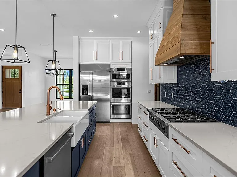 1814 Barker Dr — Photo 11