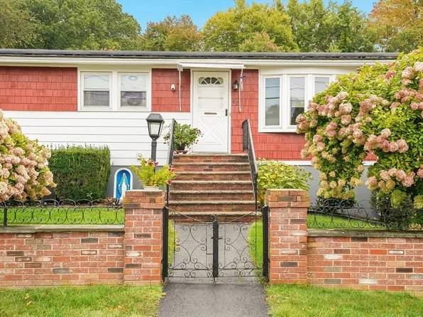 42 Marique Dr, Lawrence, MA 01843