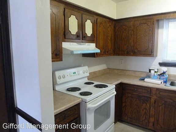 3rd image of 2815 Llewellyn Ave #7434338