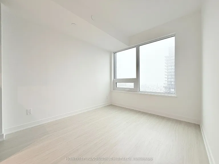8 Wellesley St W #3902 — Photo 3
