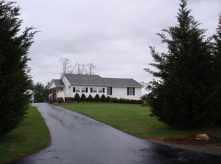 1188 Davis Mill Ln, Bedford, VA 24523