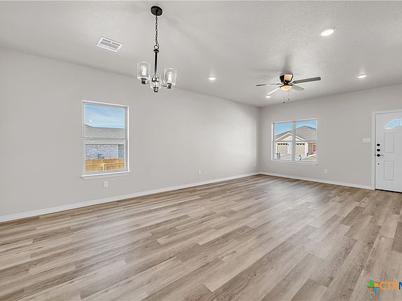 3rd image of 5200 White Rose Dr
