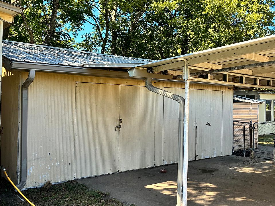 13th image of 512 Crane Ln